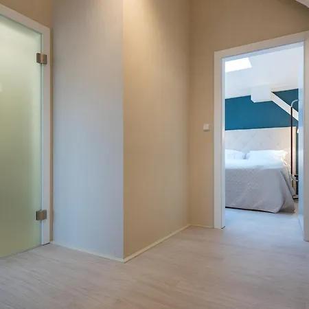 On The Main Street With Parking Old Town Apartment Kosice