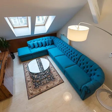 On The Main Street With Parking Old Town 公寓 科希策