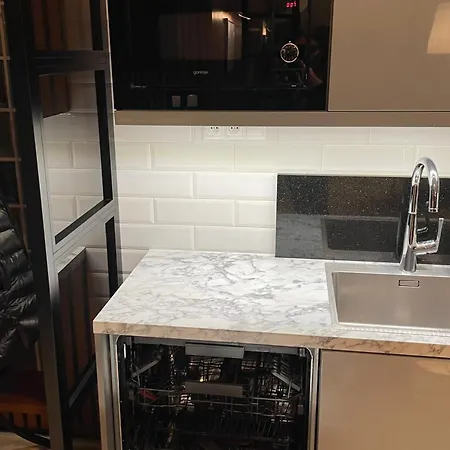 On The Main Street With Parking Old Town Appartement Košice