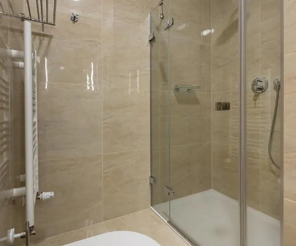 On The Main Street With Parking Old Town Appartement *