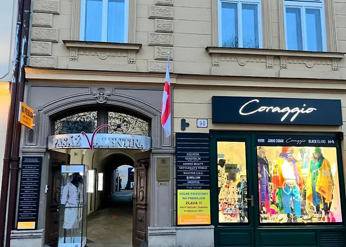 Appartement On The Main Street With Parking Old Town Košice