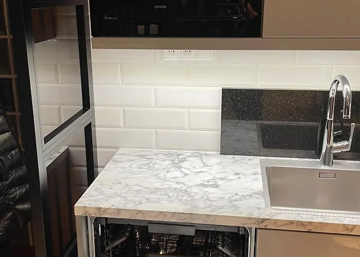 On The Main Street With Parking Old Town Apartamento Košice